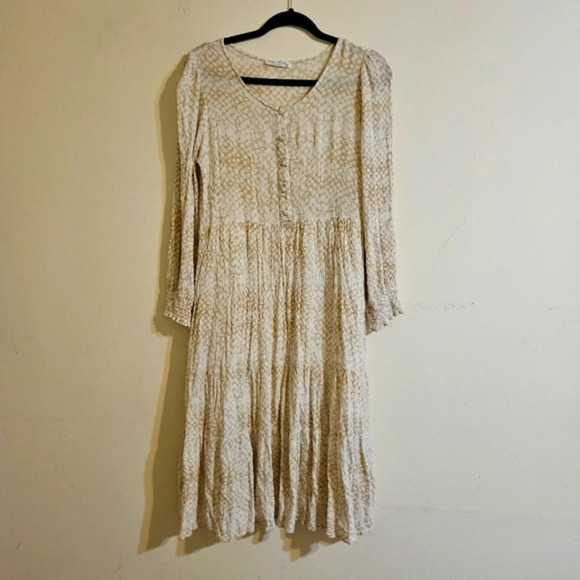 Calista Patterned Dress - Picture 6 of 8